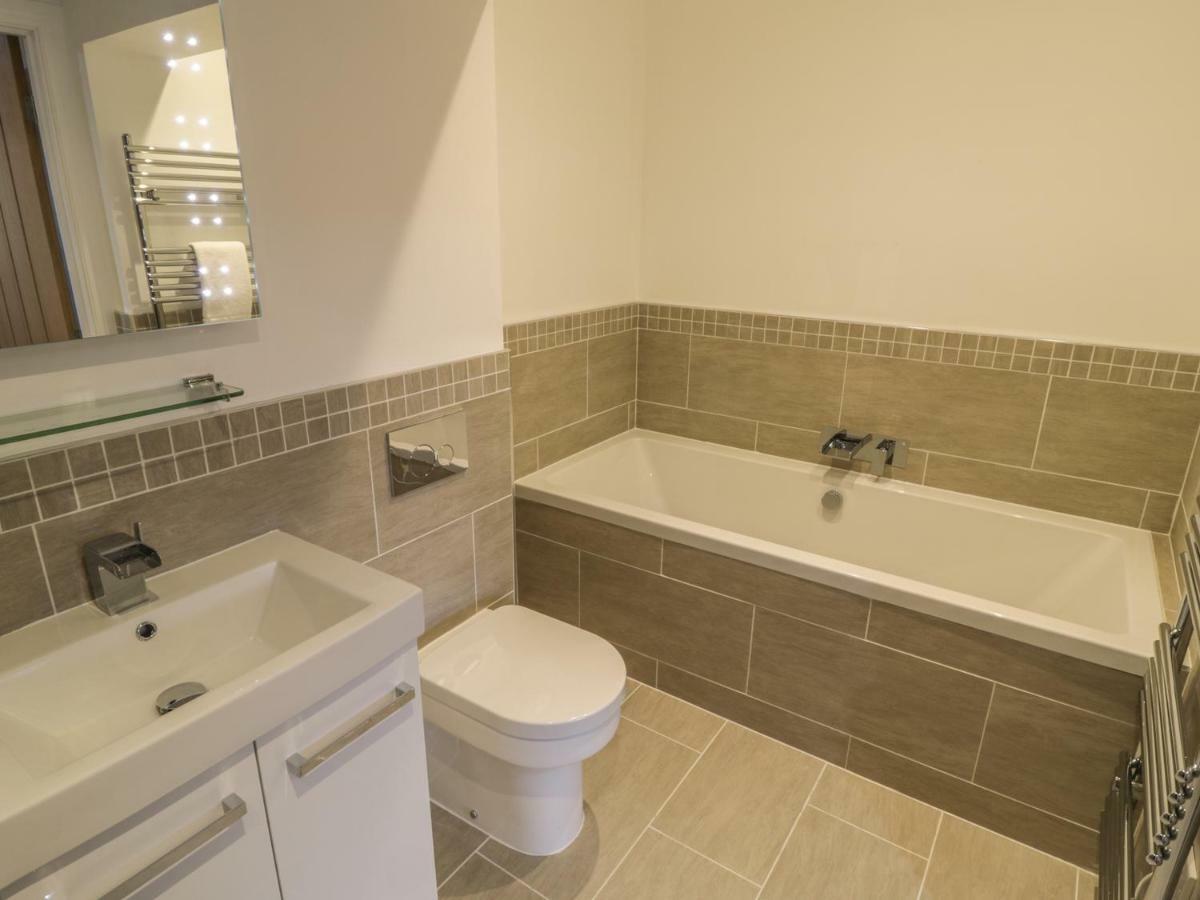 Tornado Engine Shed Apartment Whitby Ngoại thất bức ảnh
